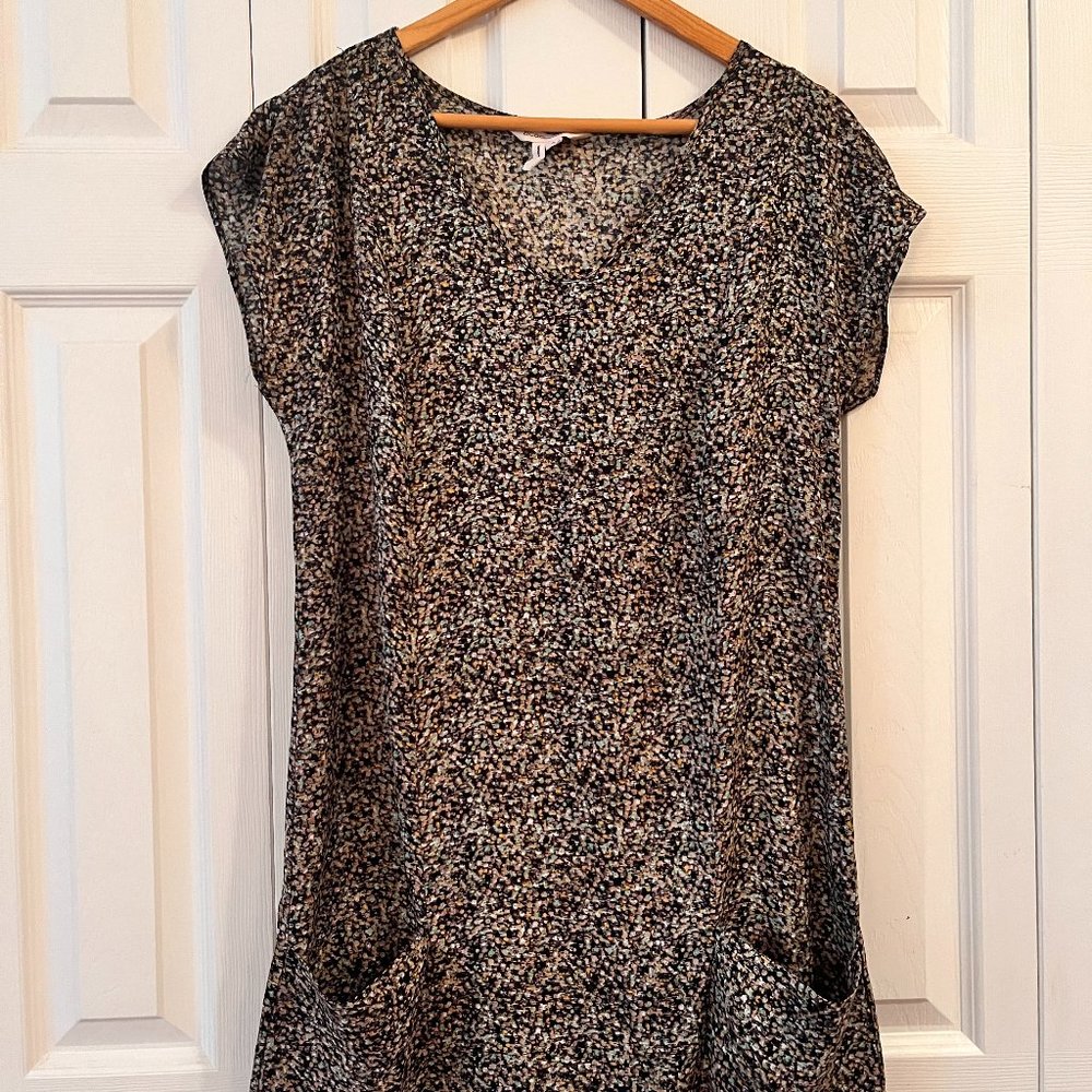 BCBGeneration Shift Dress (size M)